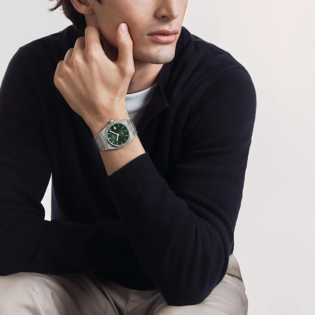 Tissot PRX Powermatic 80 Verte T137.407.11.091.00 – portée au poignet